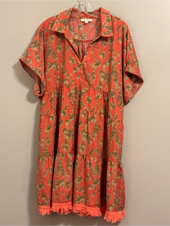 Umgee Dresses & Skirts - Umgee XL Coral Olive Abstract Print Tiered Dress Fringe Hem Boho Linen blend